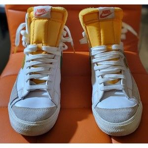 Nike Blazer Mid 77 VNTG Rayguns Shoes,